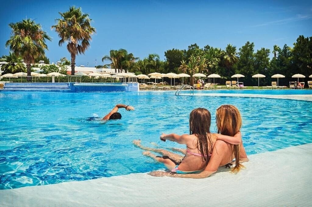 Hotel Riva Marina Resort 4*