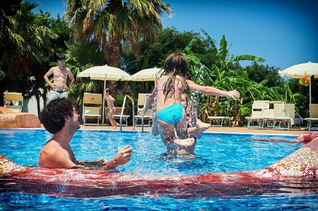 Imaginea Riva Marina Resort 4*