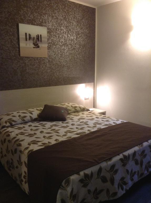 Фотография Hotel Holiday 3*