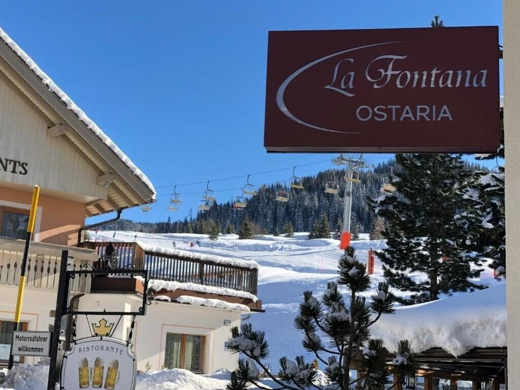 Fotografie Fontana Hotel 3*