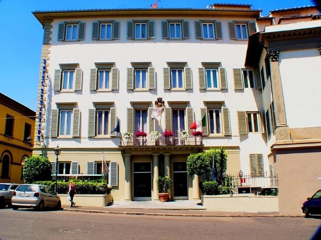 Hotel Executive 4*