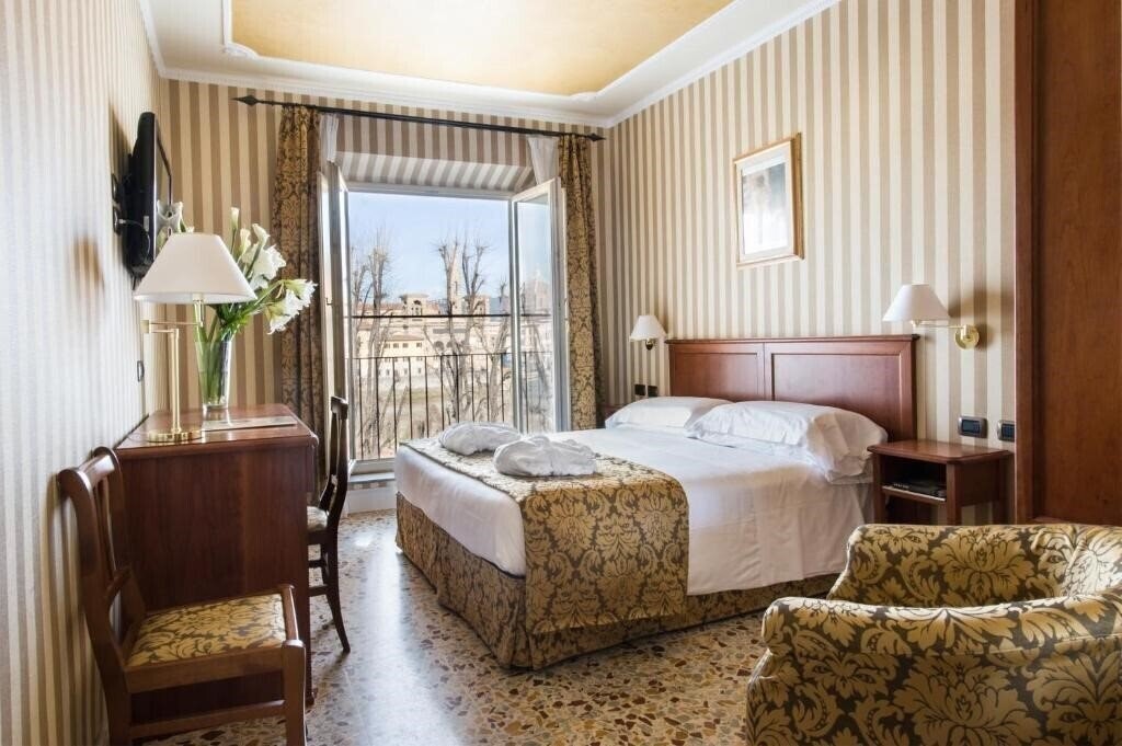 Картинка Silla 3*