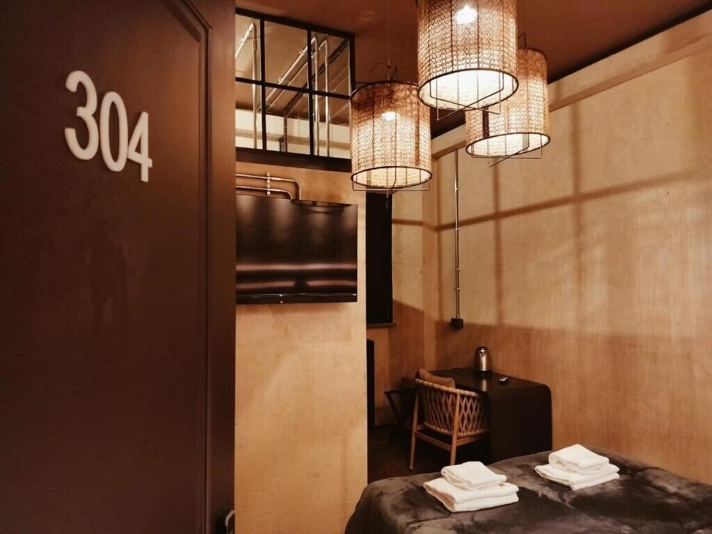 Imaginea 7 Santi Hostel 3*