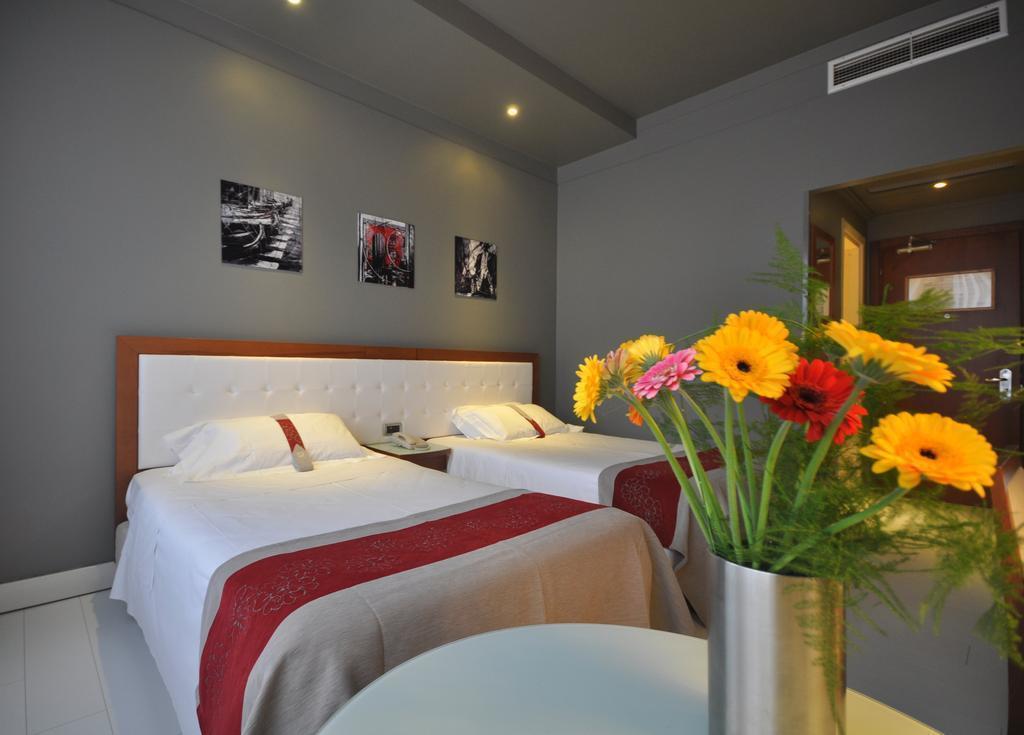 Hotel Italiana Hotels Florence 4*