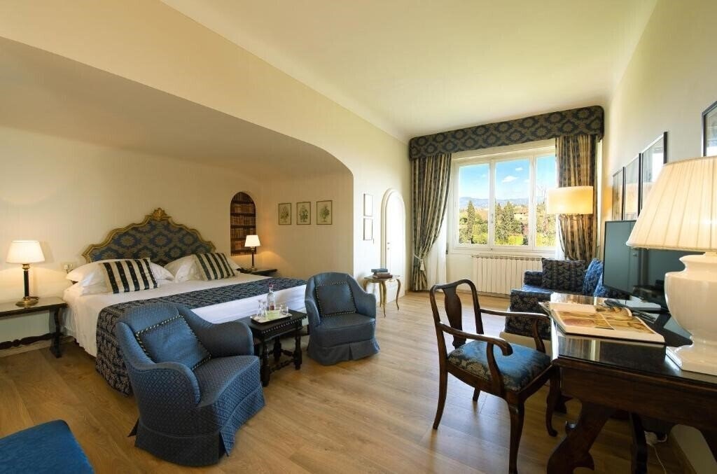 Imaginea Park Palace Hotel 4*