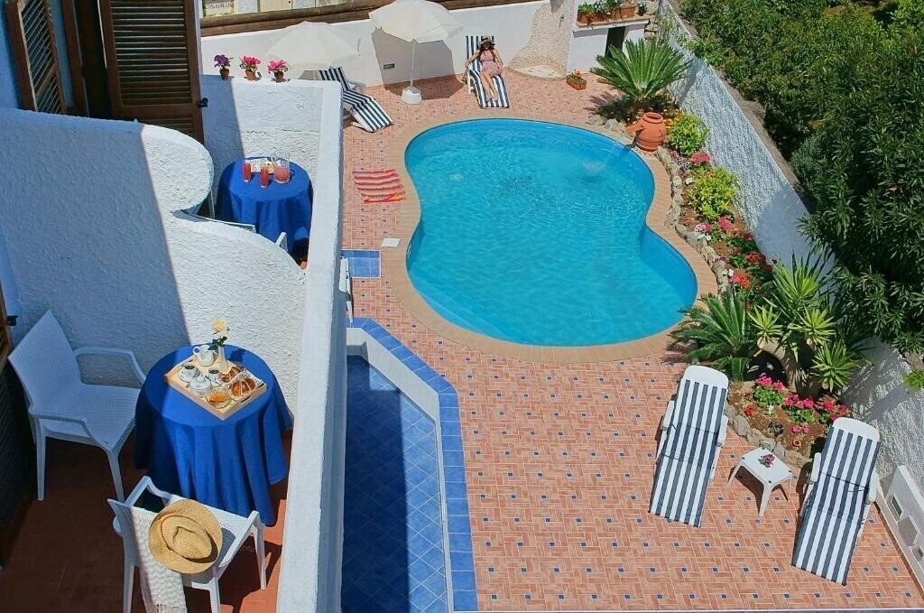 Imaginea Iris 3*