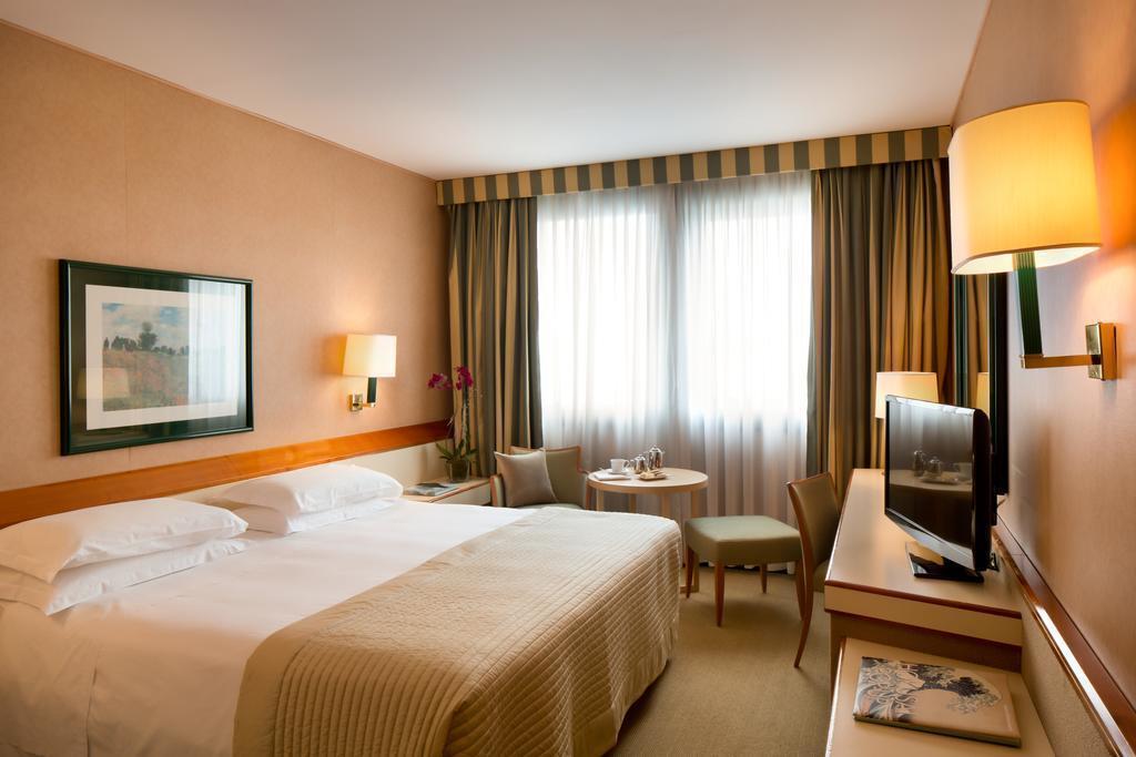 Hotel Starhotels President 4*