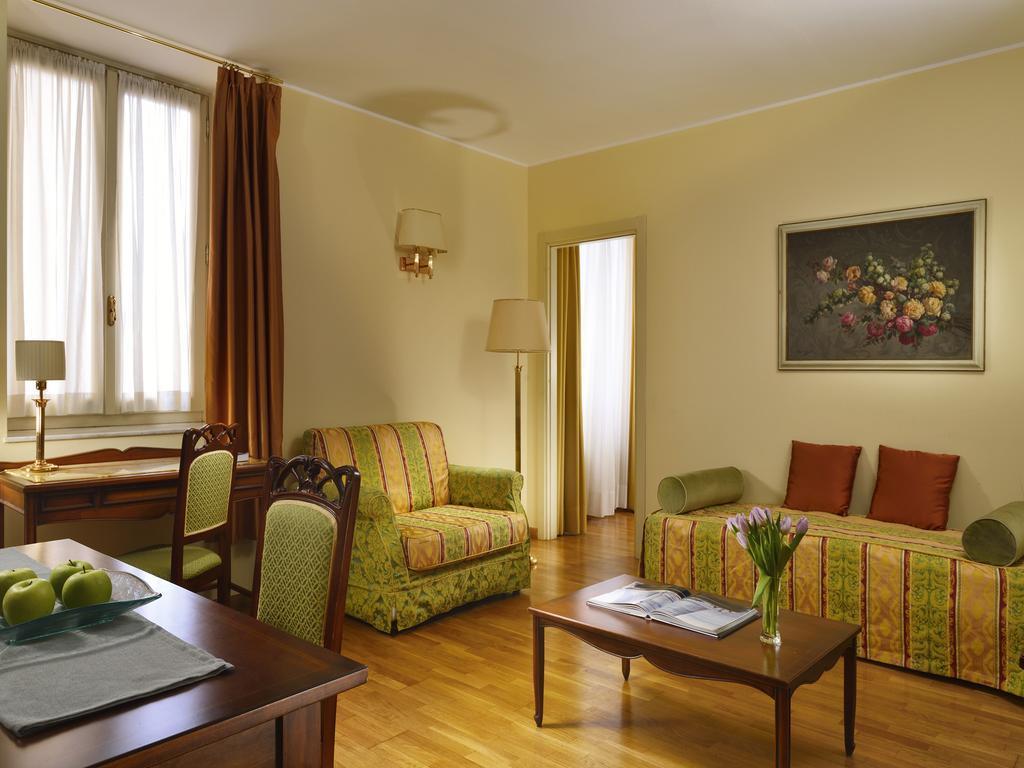 Hotel Continental Genova 4*