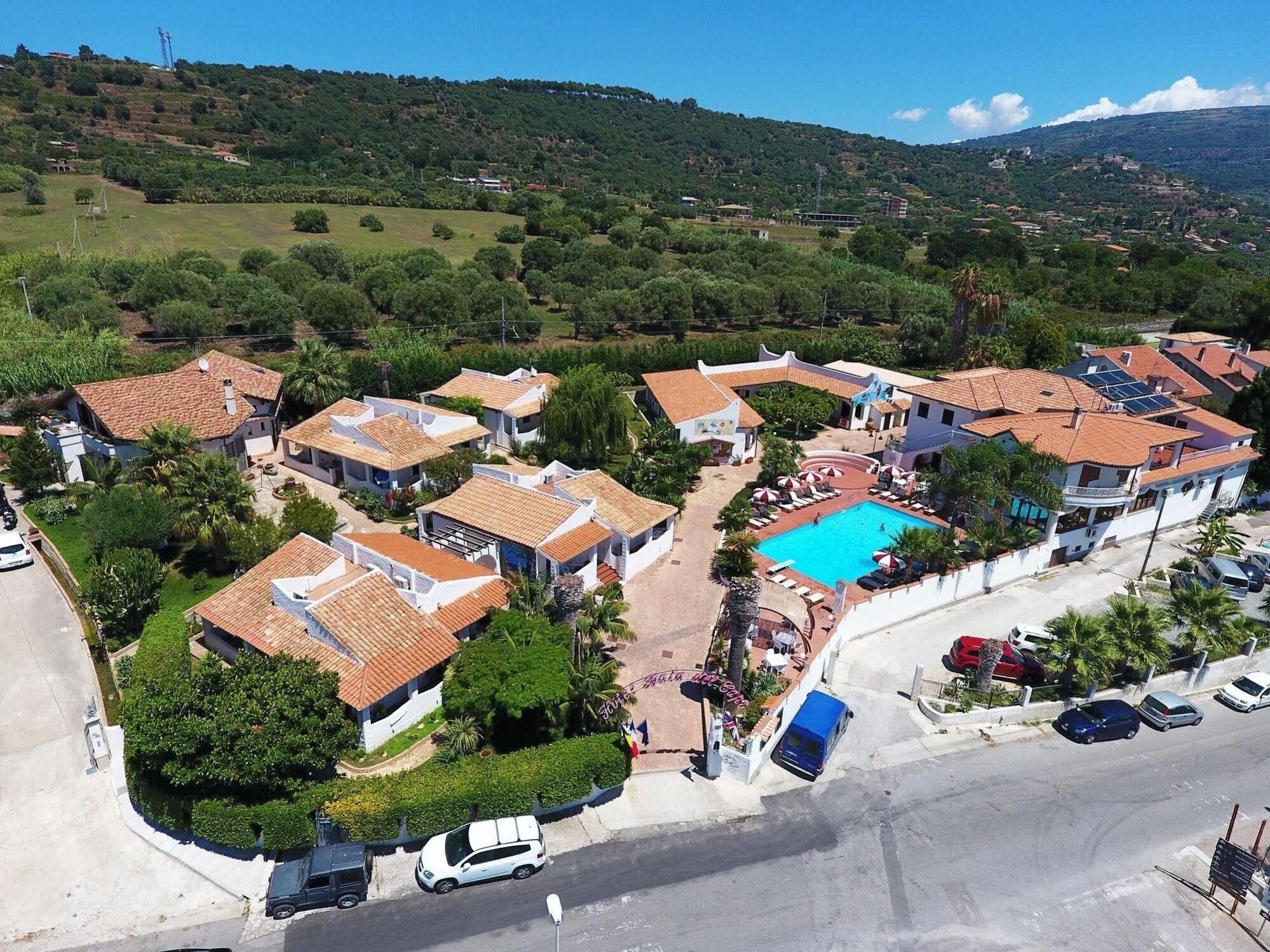Hotel Baia Del Capo 3*