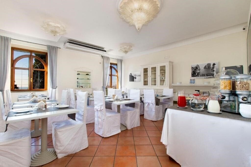 Imaginea Hotel Herculaneum 3*