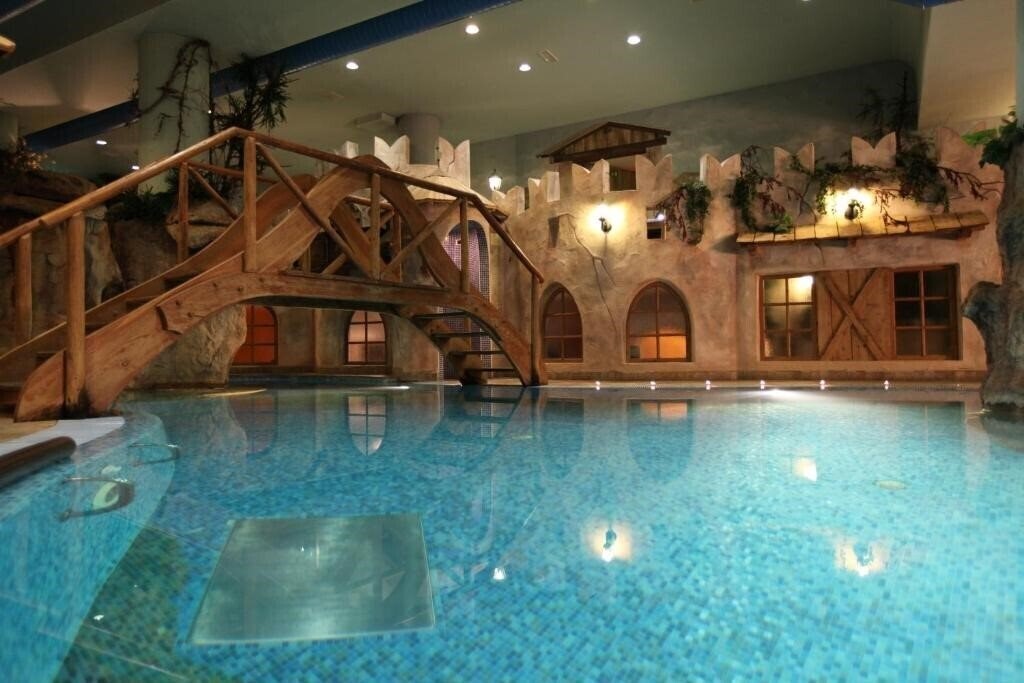 Imaginea Hotel La Perla Wellness & Beauty Canazei (ex. La Perla) 4*