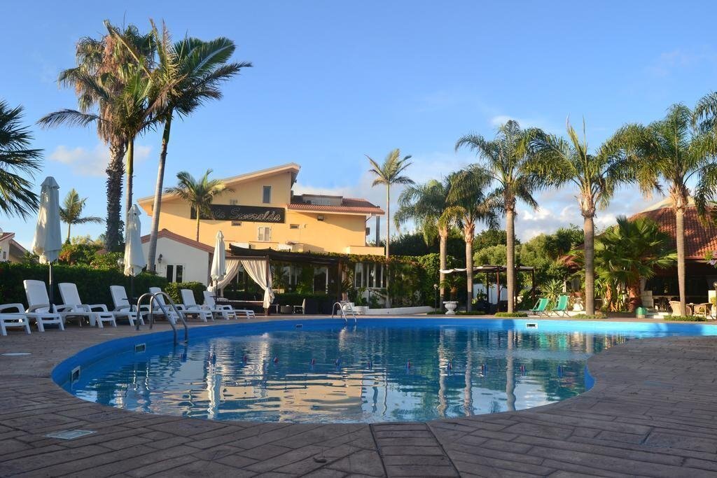 Отель Costa Smeralda 3*