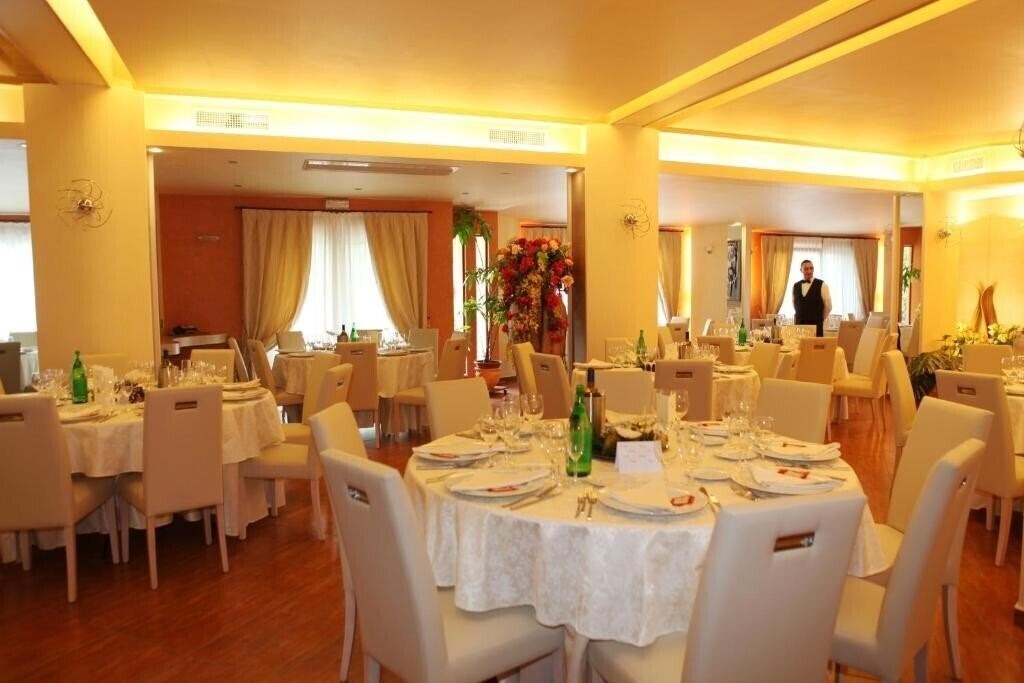 Картинка Villaggio Old River 3*