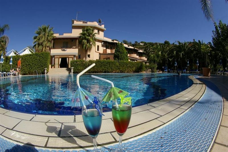 Изображение Villaggio Old River 3*