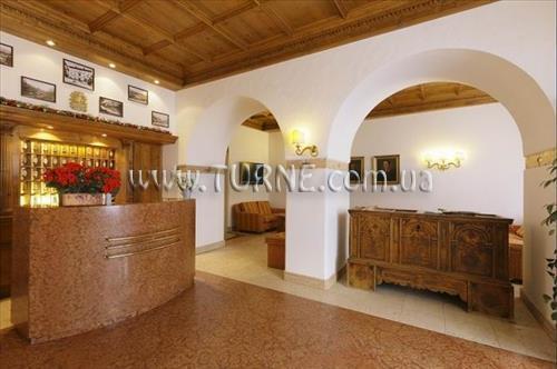 Imaginea Royal Hotel Cortina D'ampezzo 3*