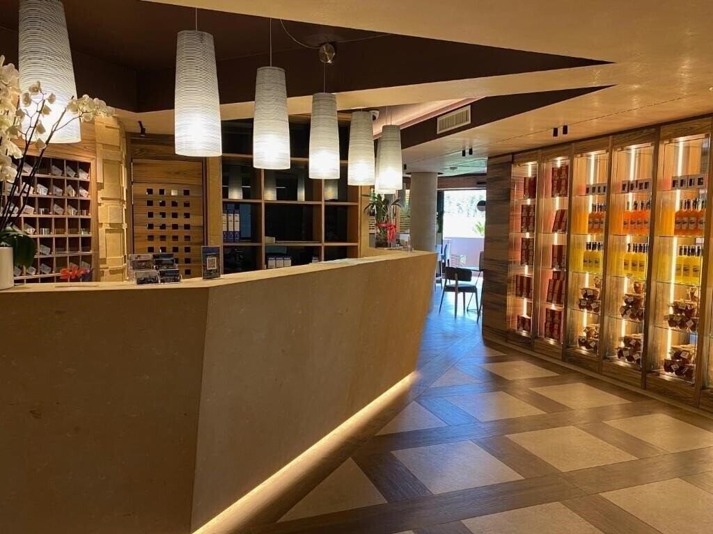 Hotel Baia Blu Sirmione 3*