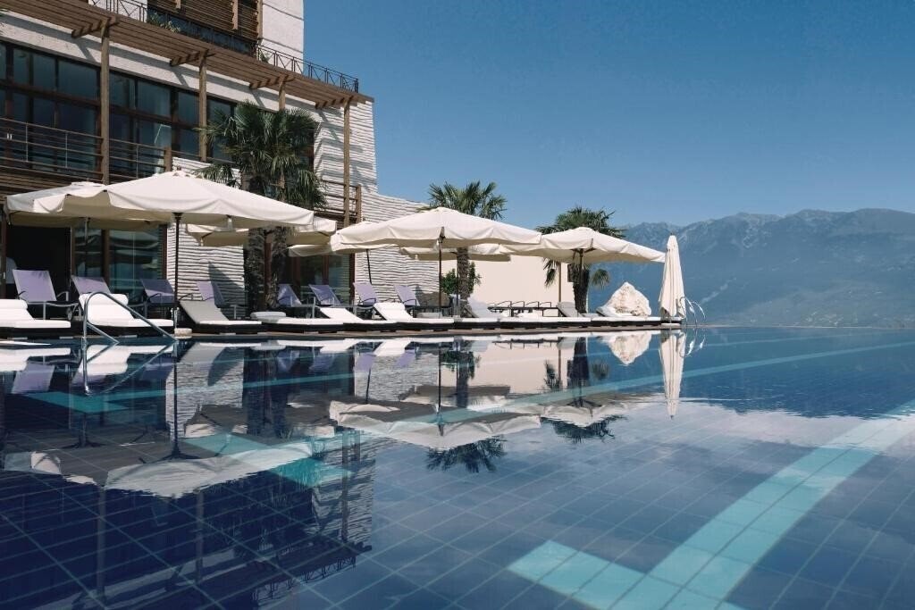 Imaginea Lefay Resort & Spa Lago Di Garda 5*