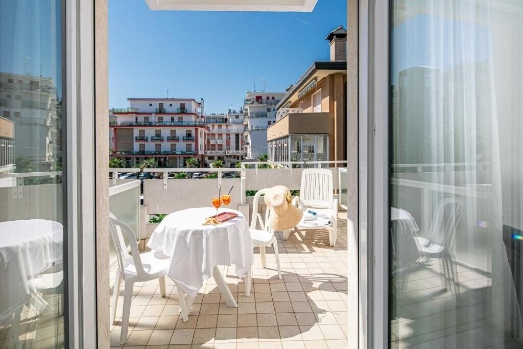Imaginea Pigalle 3*