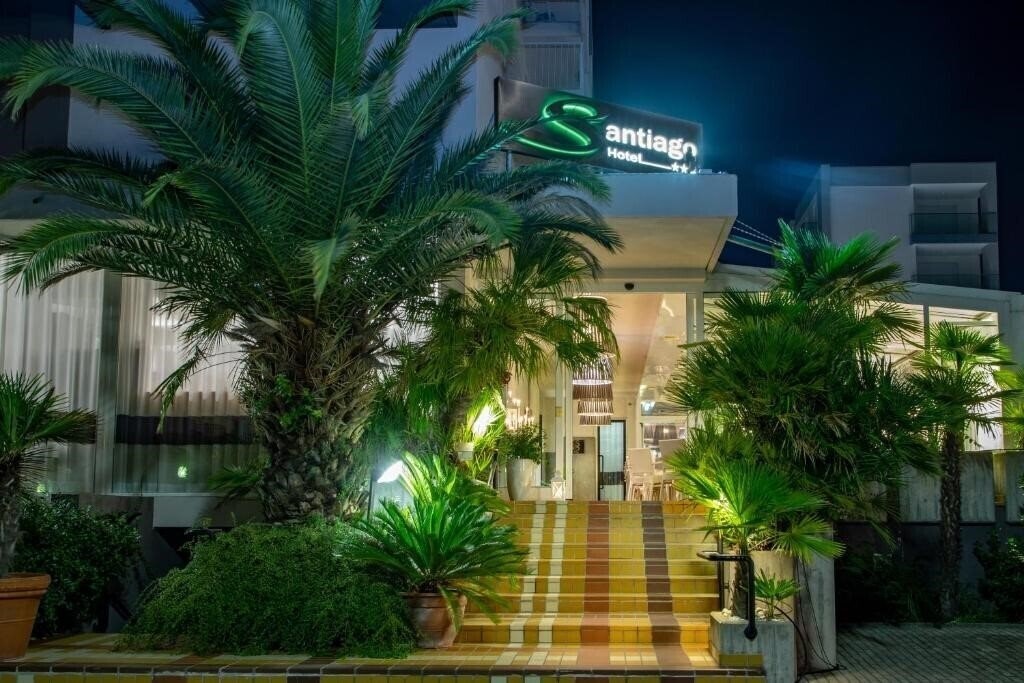 Imaginea Santiago Hotel 3*
