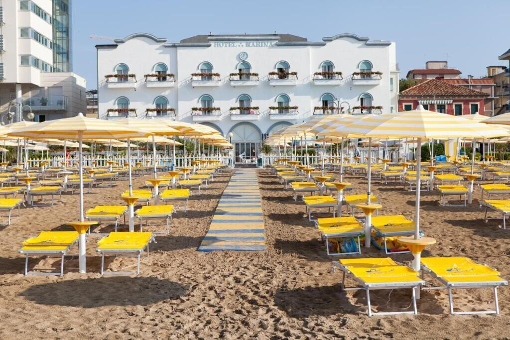 Hotel Marina 3*