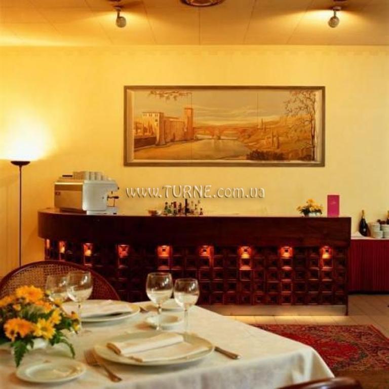 Hotel Una Hotel Brescia 4*