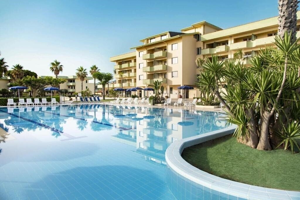 Imaginea Paradise Hotel Village (Porto Recanati) 2*
