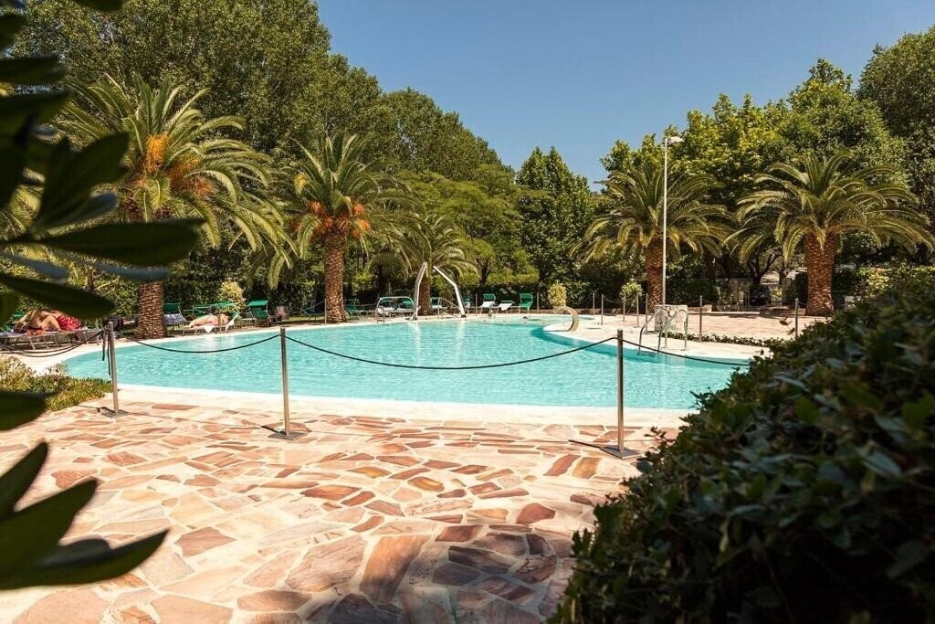 Imaginea Seebay Hotel Portonovo 4*
