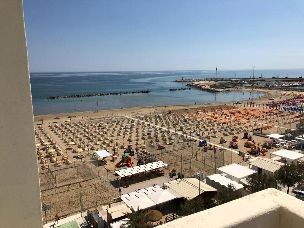 Imaginea International Hotel (Senigallia) 3*