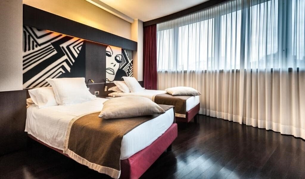 Fotografie Crowne Plaza Milan City 4*