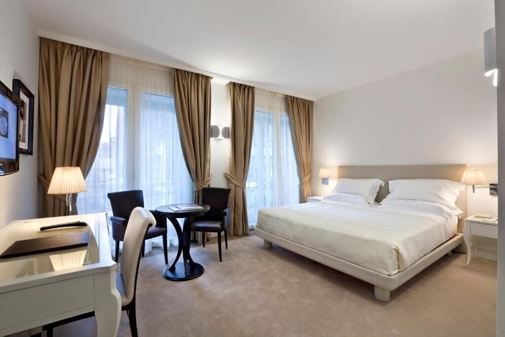 Imaginea Una Maison Milano 4*