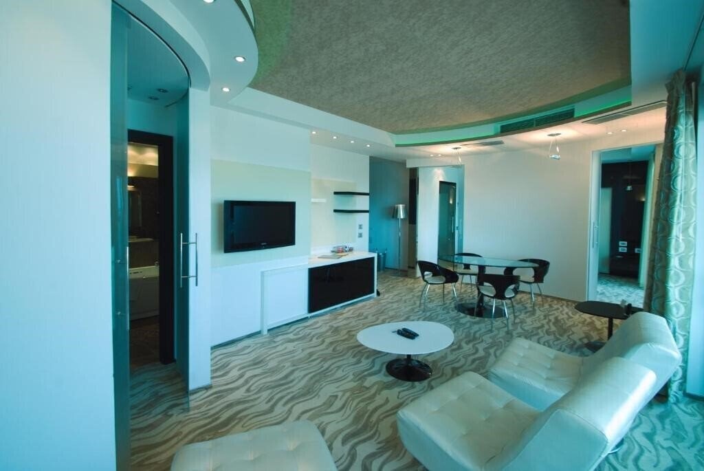 Картинка Premier Suites Hotel 1*