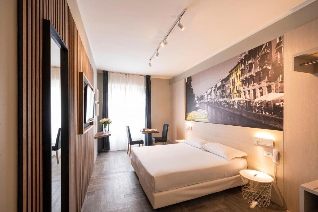 Fotografii Viva Hotel Milano 3*