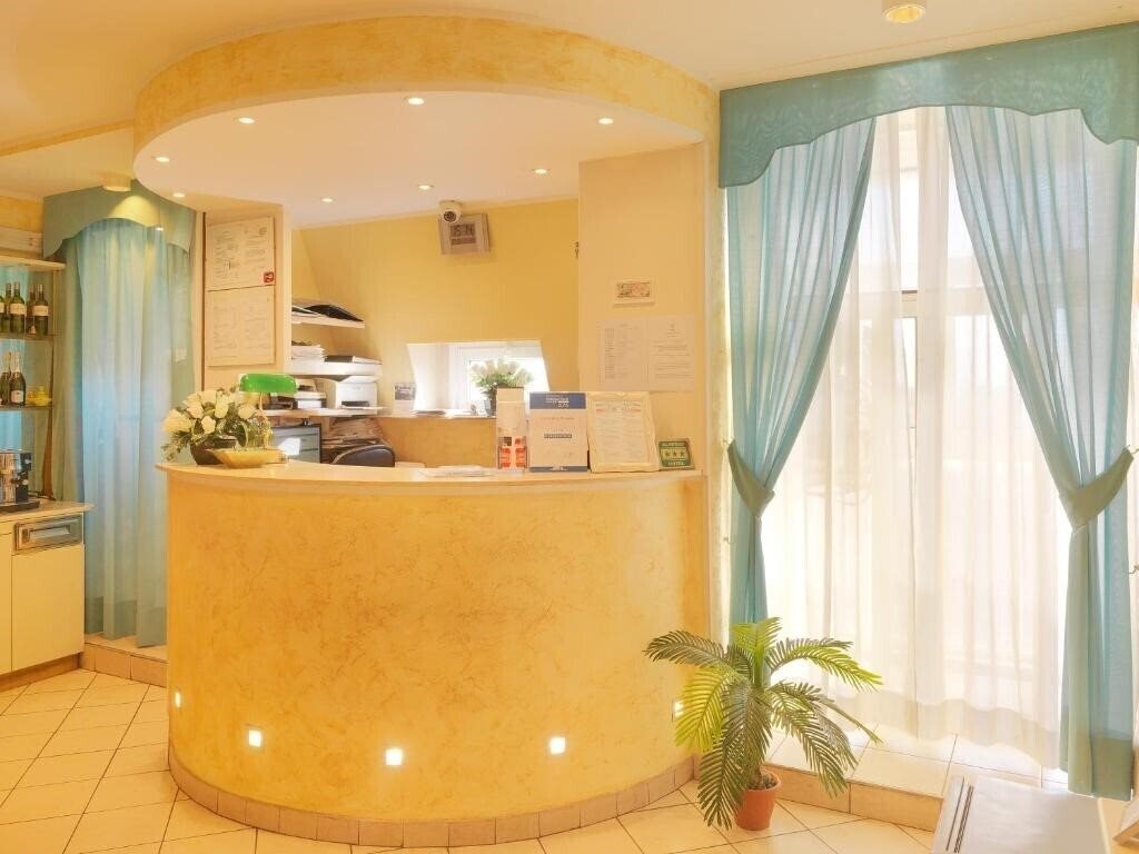 Imaginea Arco Romana 3*