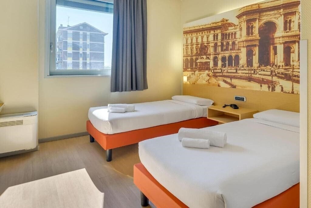 Imaginea B&B Milano La Spezia 4*