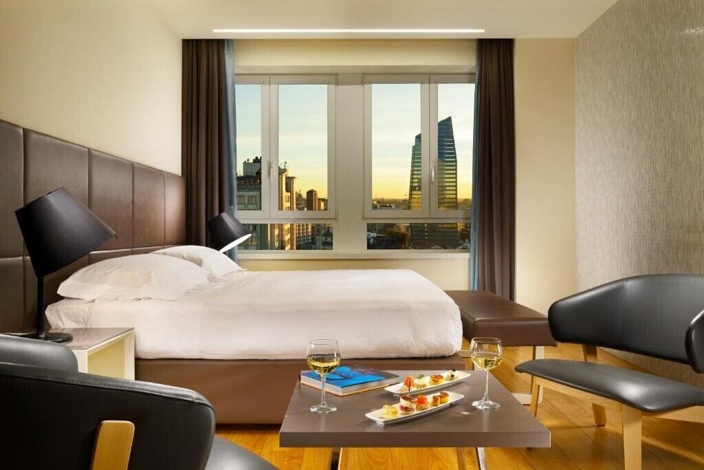 Fotografii UNA Hotel Century 4*