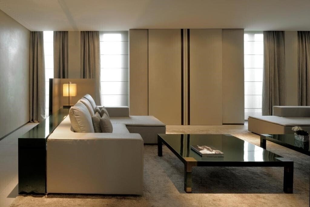Imaginea Armani Hotel 5*