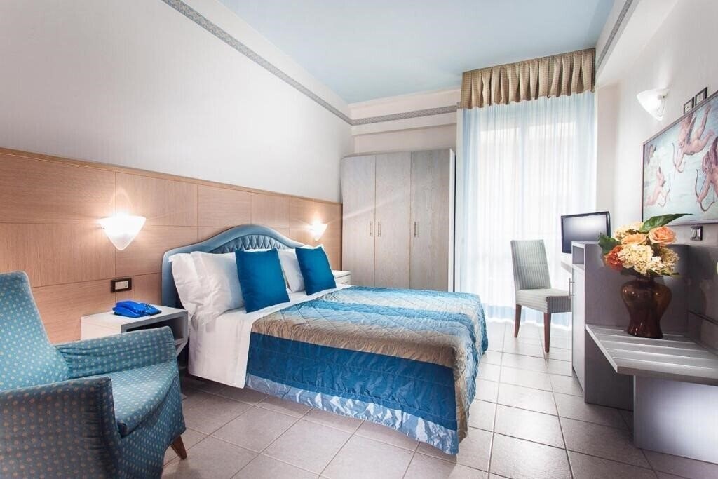 Hotel Imperiale Milano Marittima 4*