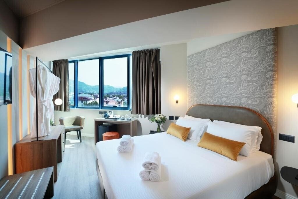 Imaginea Tuscany Inn 4*