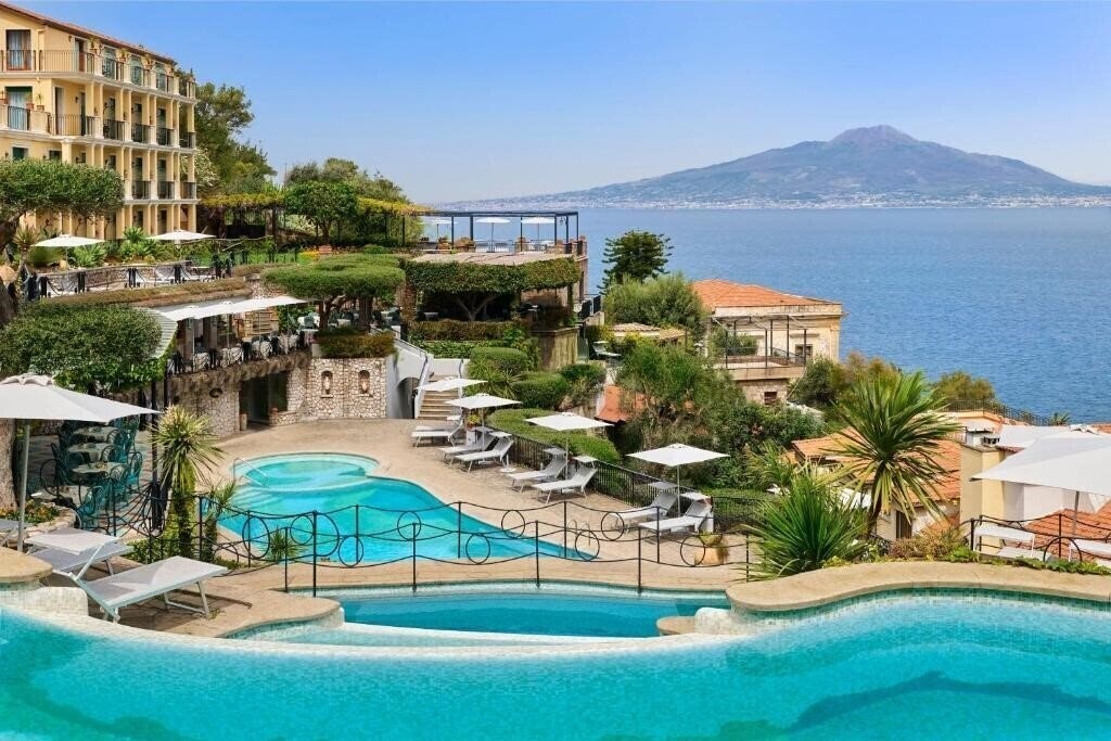 Imaginea Capodimonte Grand Hotel 4*
