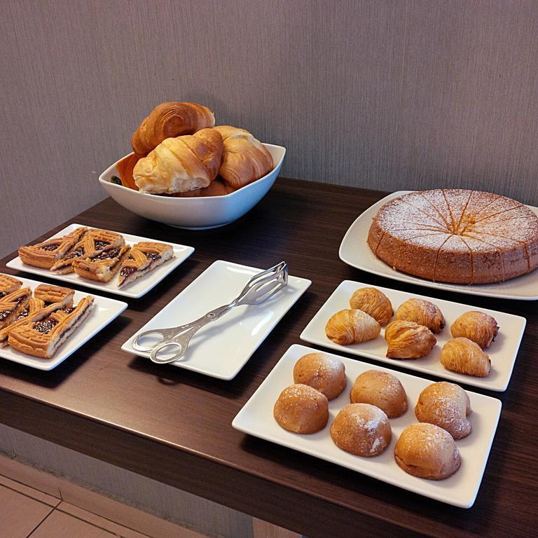 Imaginea Hotel Principe Napolitamo 3*