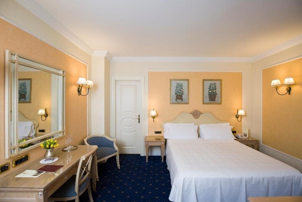 Фото Palazzo Alabardieri 4*