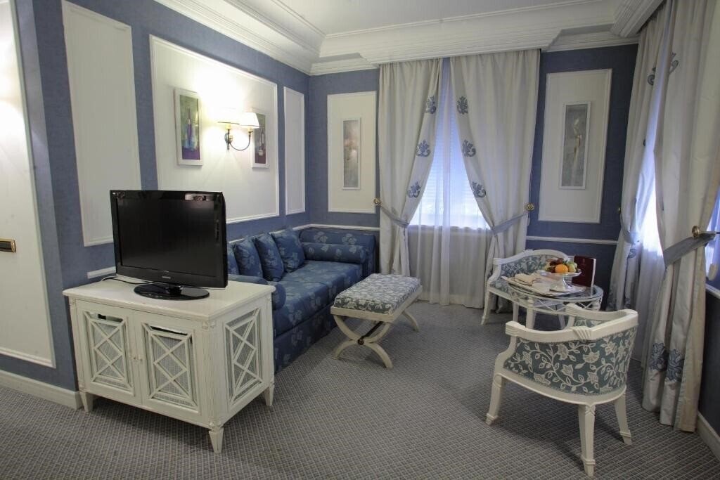 Картинка Palazzo Alabardieri 4*