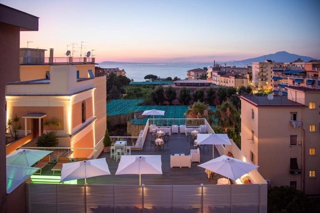 Фотография Michelangelo Sorrento 4*