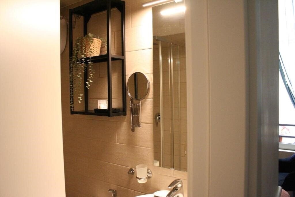 Fotografii H22 Hotel 3*