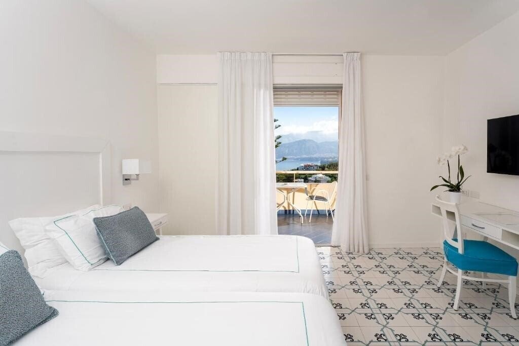 Картинка Grand Hotel Vesuvio 5*