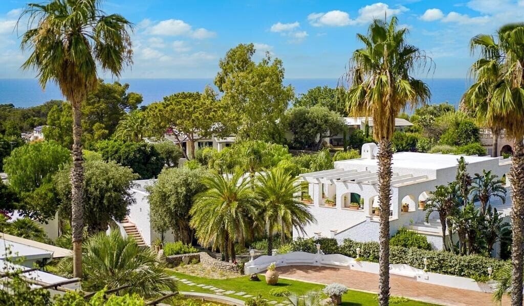 Hotel Garden & Villas Resort 4*