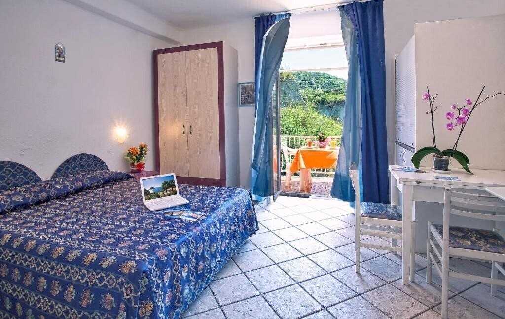 Fotografii Residence Sant`Angelo 3*