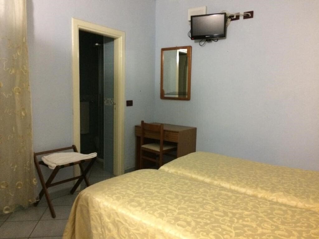 Imaginea Hotel Villa Franca Forio d'Ischia 3*