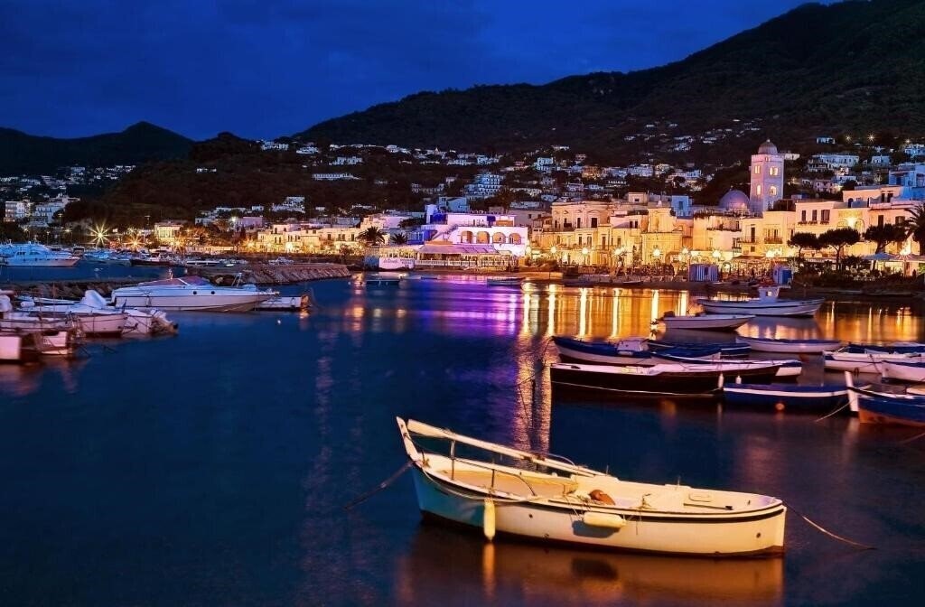 Imaginea La Sirenella 3*