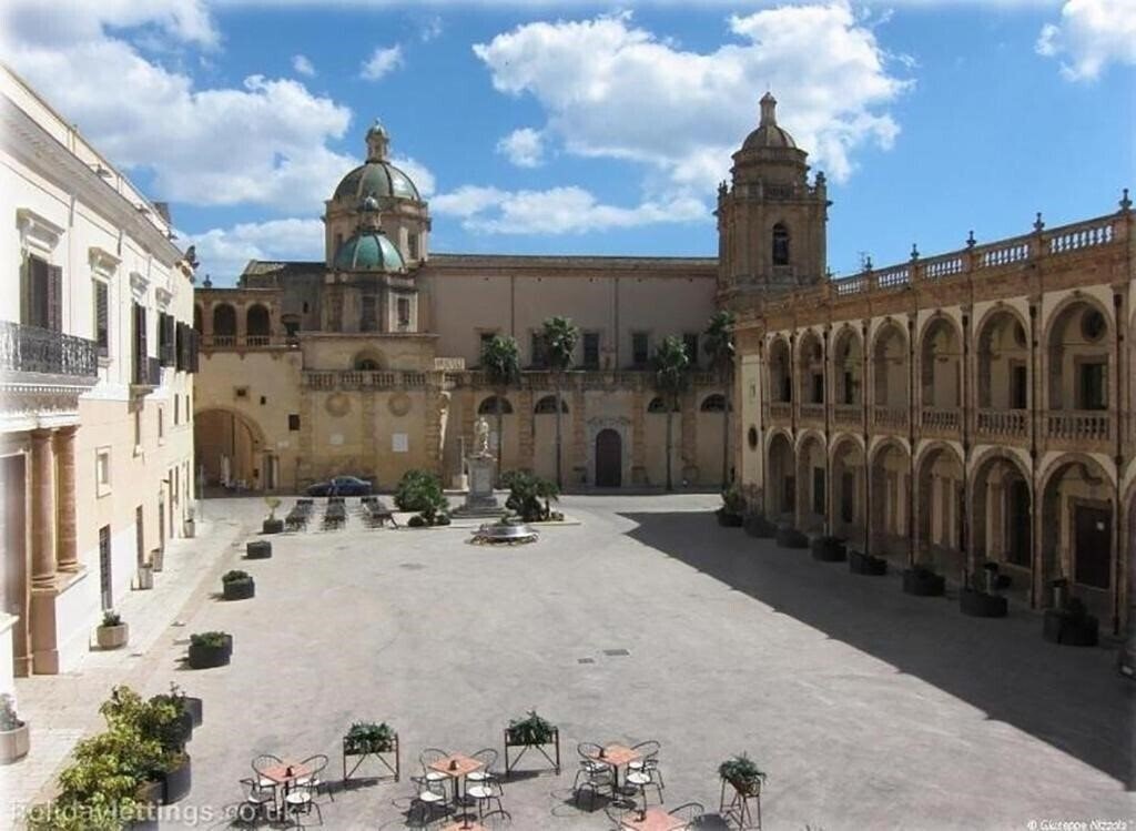 Imaginea Greta Rooms Hotel 3*